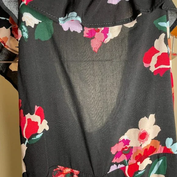 NWT Lulu's Pretty Petals Black Floral Print Culotte Jumpsuit - Picture 16 of 16